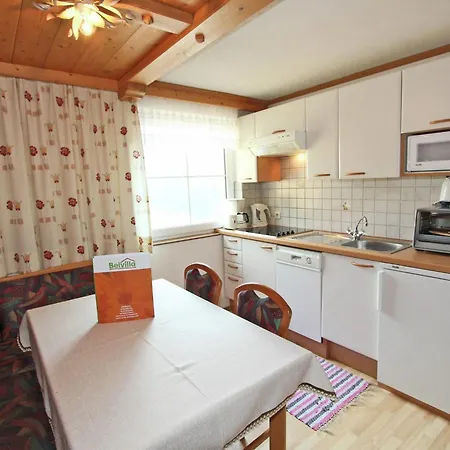 Apartment With Mountain Views From The Balcony